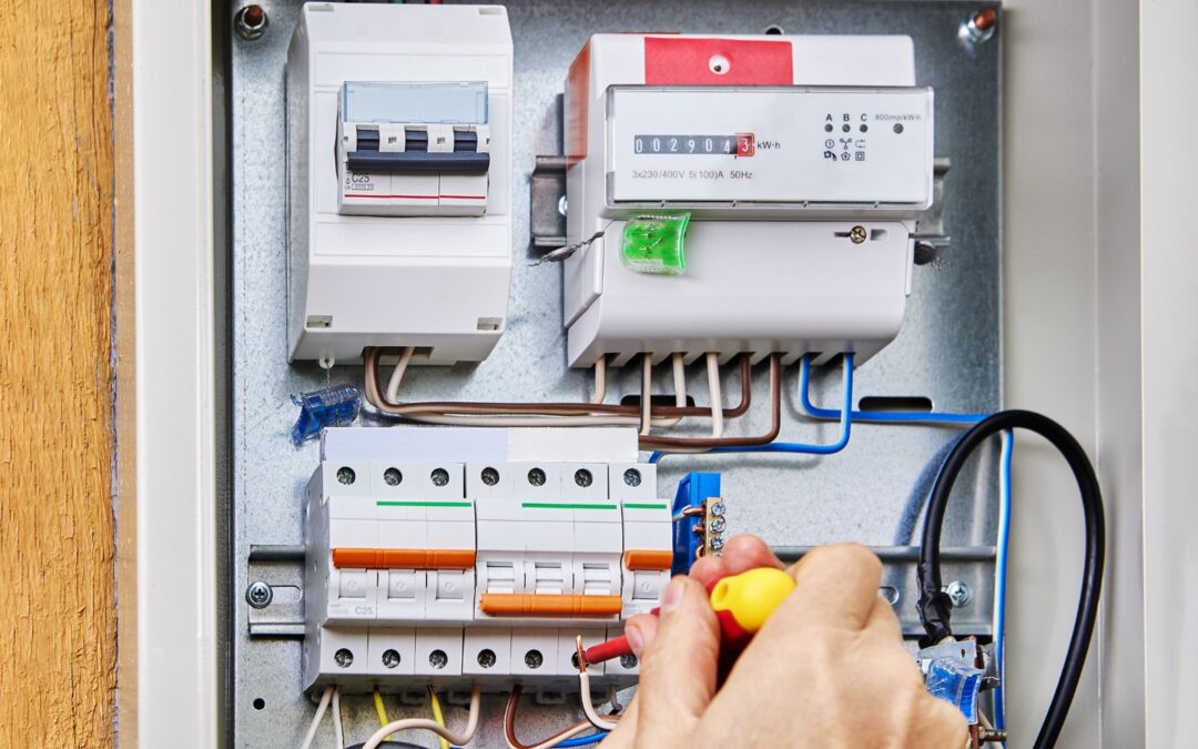Cajas y tableros eléctricos Colombia: Cómprelos hoy